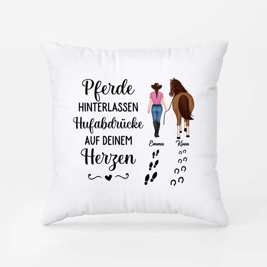 2938PGE1 pferde hinterlassen hufabdrucke auf deinem herzen personalisiertes kissen fur pferdeliebhaber_53f085c3 6dce 4044 a2fb e3ddd619fb65