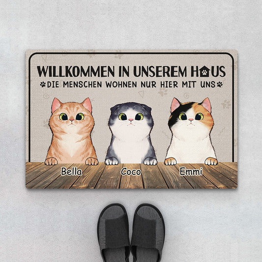 2955DGE1 willkommen in unserem haus die menschen wohnen nur hier mit uns personalisierte fussmatte fur katzenliebhaber