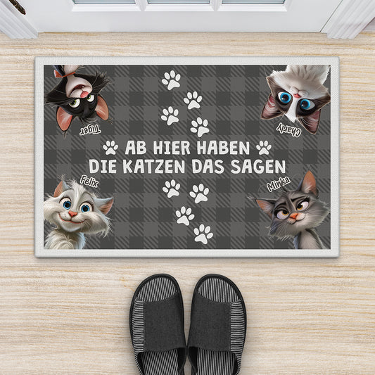 3947DGE2 ab hier haben die katzen das sagen personalisiertes geschenk katzen fussmatte 3947DKI5D
