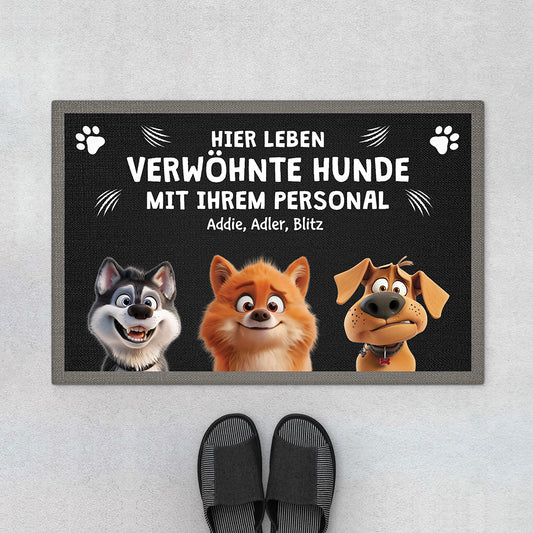 4414DGE1 hier leben verwohnte hunde mit ihrem personal fussmatte hunde personalisiert_ 4414D