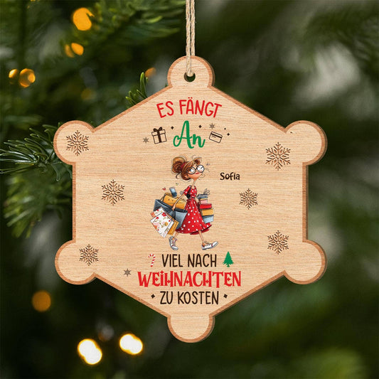 5762OGE1 es fangt an viel nach weihnachten zu kosten schnappchenjagerin personalisierte 1 schicht holz ornamente frauen 5762OTZCA_c3aba99d 9a7a 42a4 937f 155592db8a76