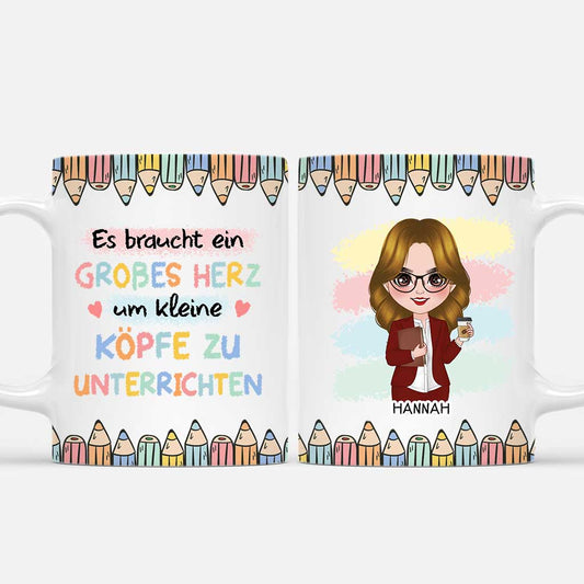 6667MGE1 es braucht ein grosses herz um kleine kopfe zu unterrichten personalisierte lehrer lehrerin tasse buntstifte 6667MKTWT