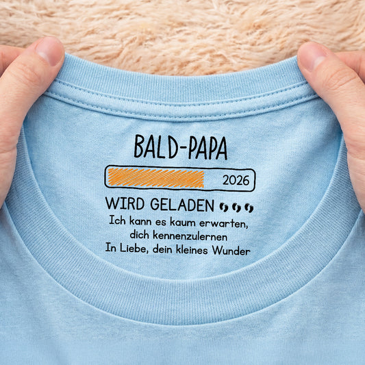 9106AGE2 bald oma weisses t shirt personalisiert nackenlabel drucken werdende mama oma werdender papa opa 9106aa8l5a