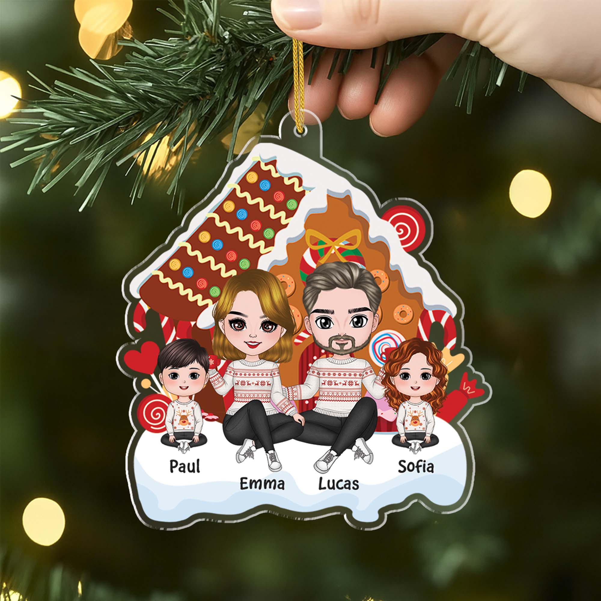 1558OGE2 personalisiertes niedliche familie sitzt am weihnachtslebkuchenhaus ornament_d1f7f051 2877 455d 9c33 44bde16dfadd