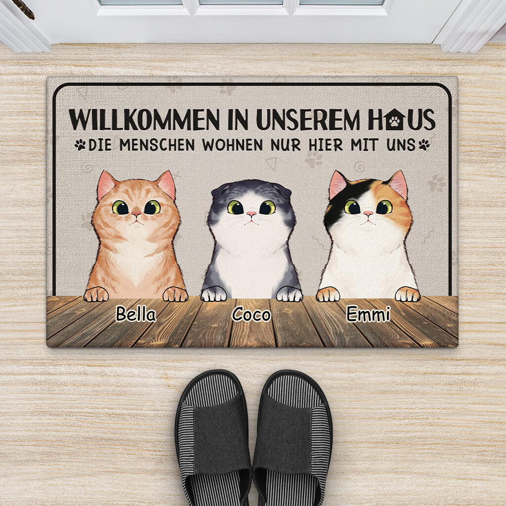 2955DGE2 willkommen in unserem haus die menschen wohnen nur hier mit uns  personalisierte fussmatte fur katzenliebhaber