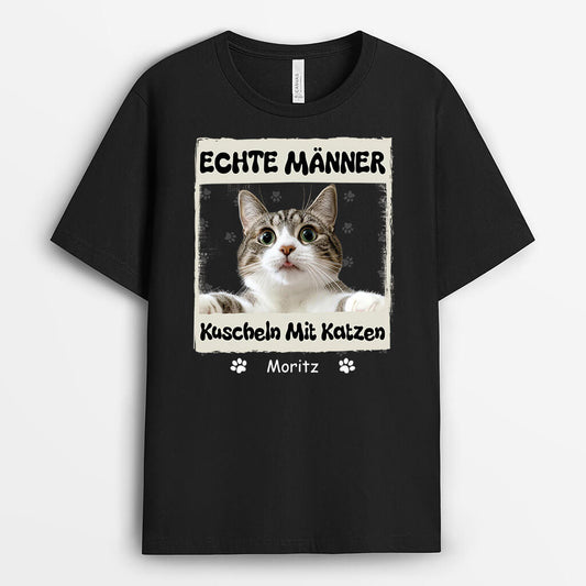 3122AGE1 echte manner kuscheln mit katzen  personalisiertes t shirt mit foto fur katzenliebhaber