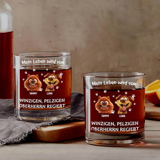 3921IGE1 mein leben wird von winzigen pelzigen oberherren regiert personalisiertes whiskyglas fur hundeliebhaber lustig 3921I5K5C