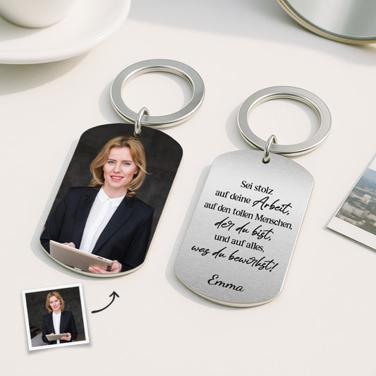 5481OGE2 sei stolz auf deine arbeit aluminium schlusselanhanger personalisiert_ foto kollegen 5481OKVMO