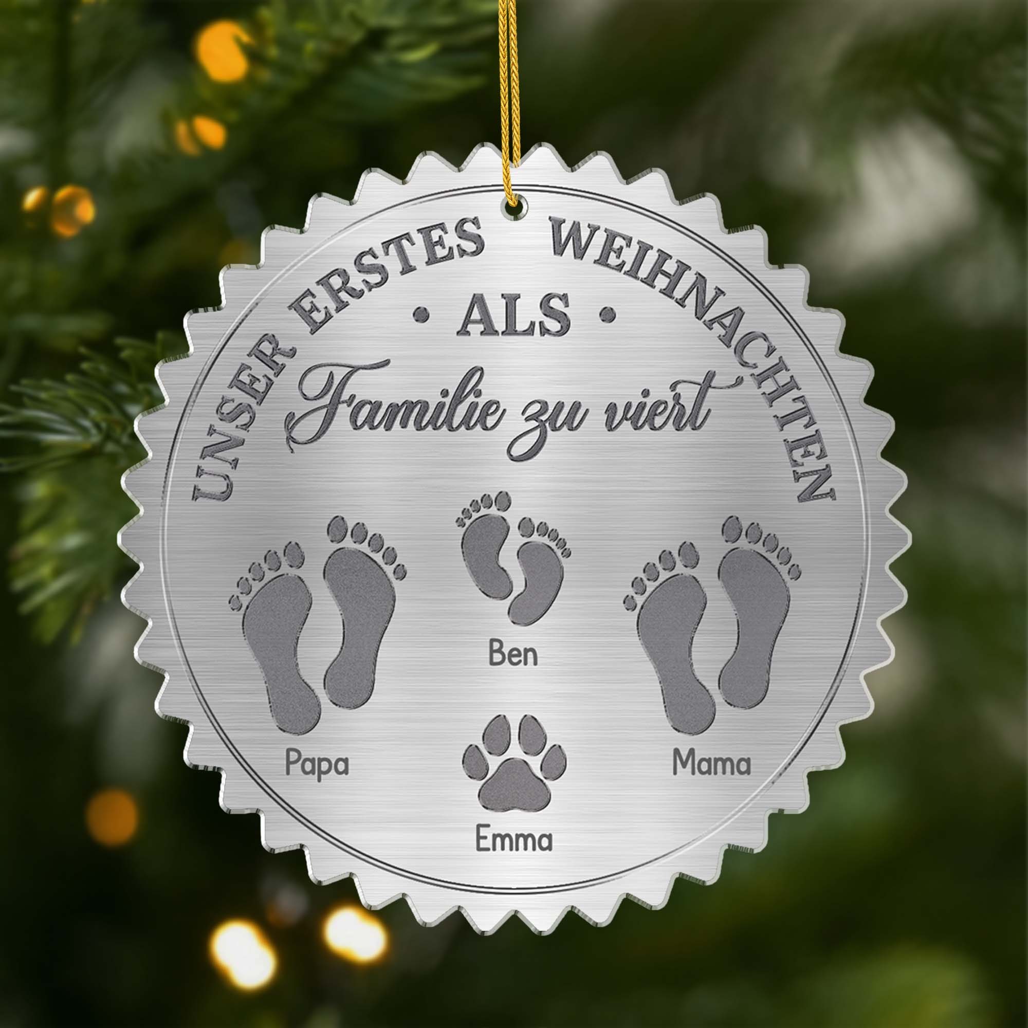6131OGE1 unser erstes weihnachten als familie fussabdruck personalisierter christbaumschmuck familie_ acryl 6131O8HMI