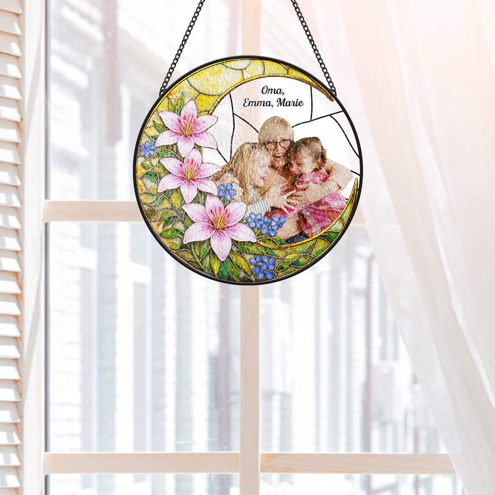 7703UGE1 oma  enkelkinder sonnenblumen buntglas sonnenfanger personalisiert foto mamaoma 7703u6vna_3