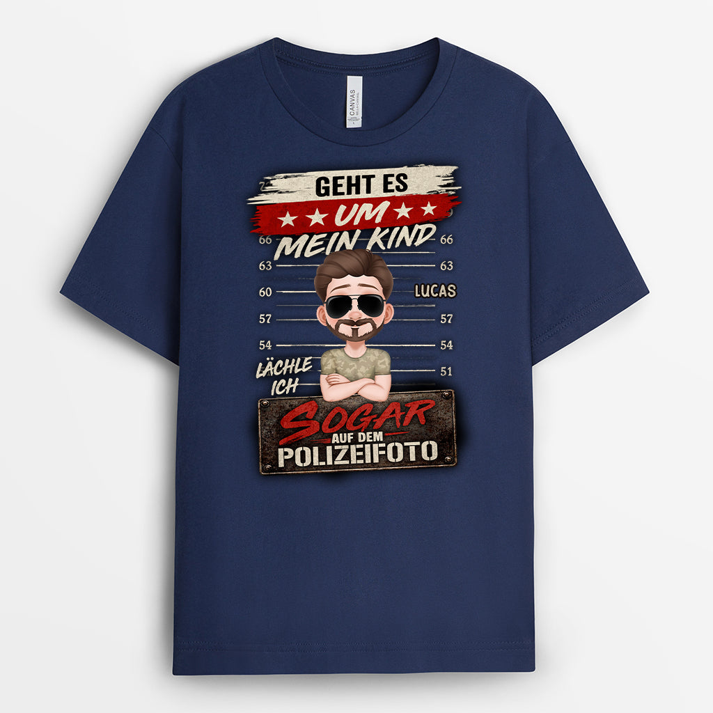 7868AGE2 geht es um mein kind lachle ich sogar auf dem polizeifoto personalisierte geschenke lustig  mama  papa shirt 7868asqma